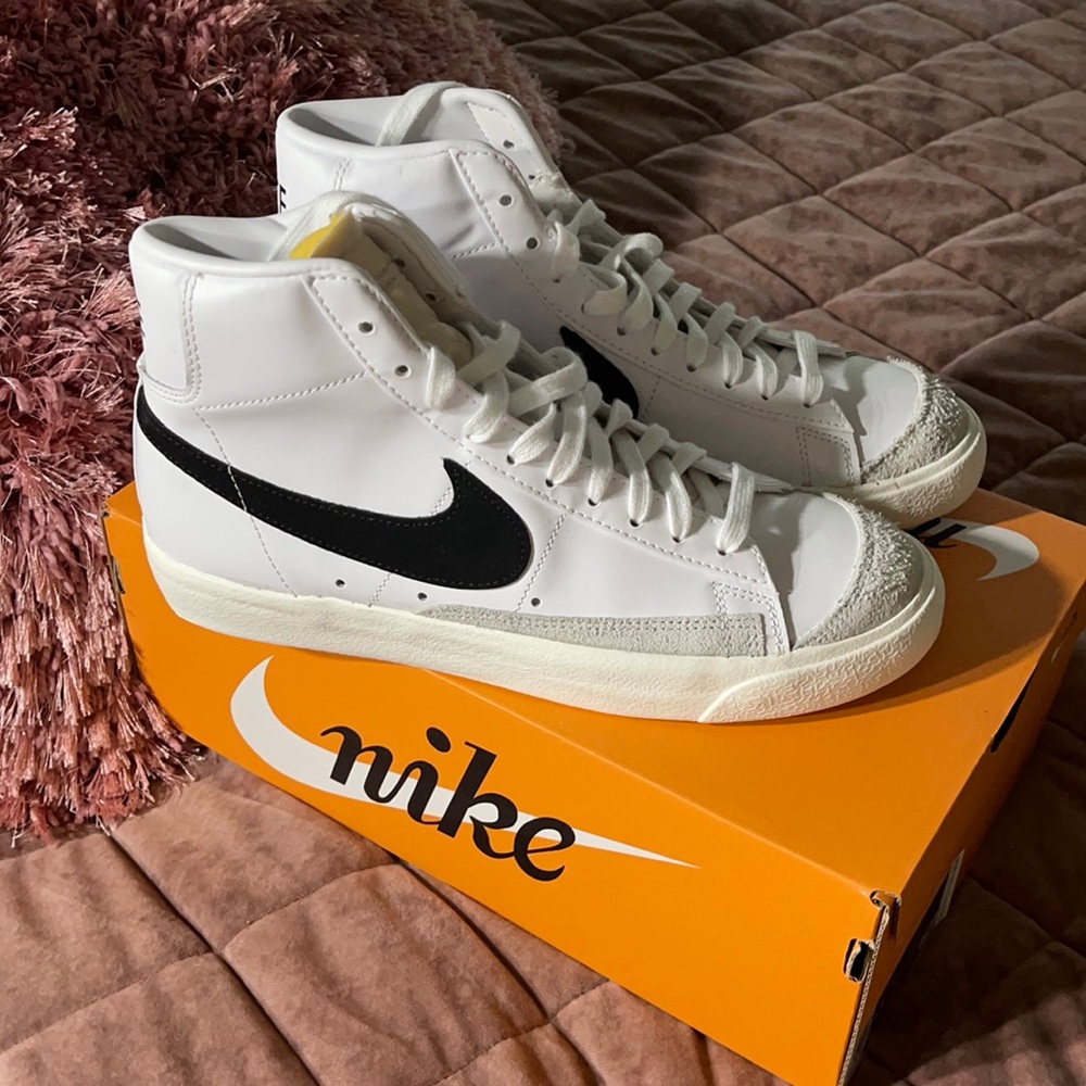 W BLAZER MID ‘77